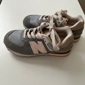 New balance kids sneaker 574 - little kids size 13(us)